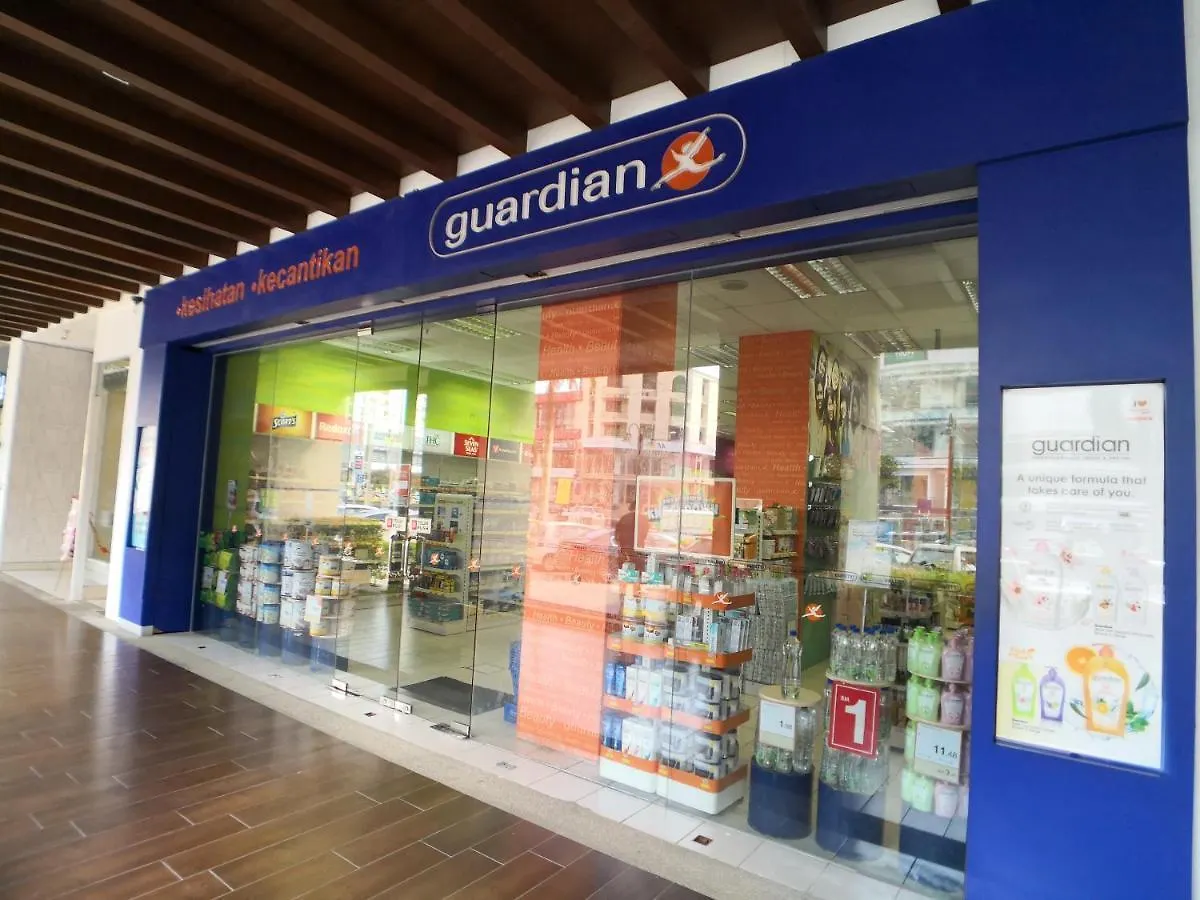 The Landmark By Comfy George Town Apartment