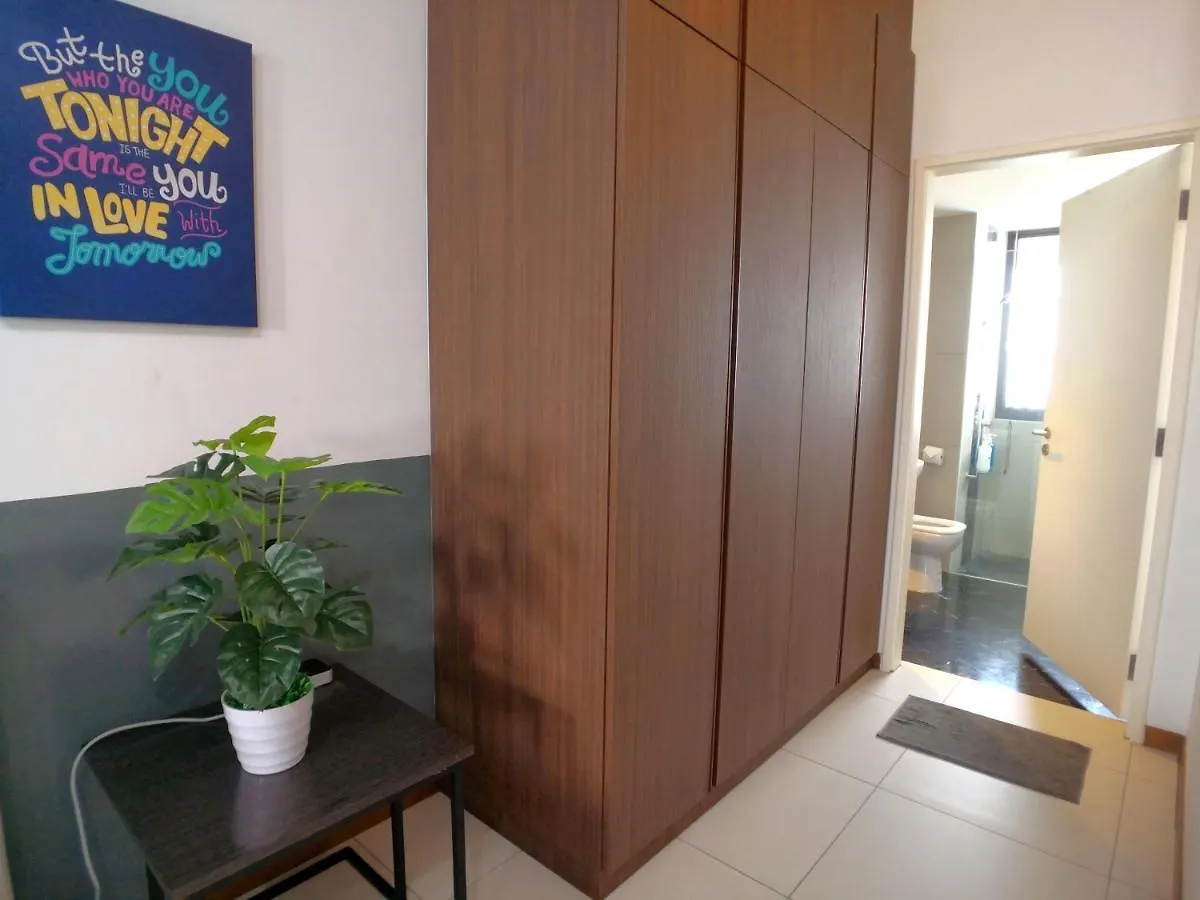Apartment The Landmark By Comfy George Town