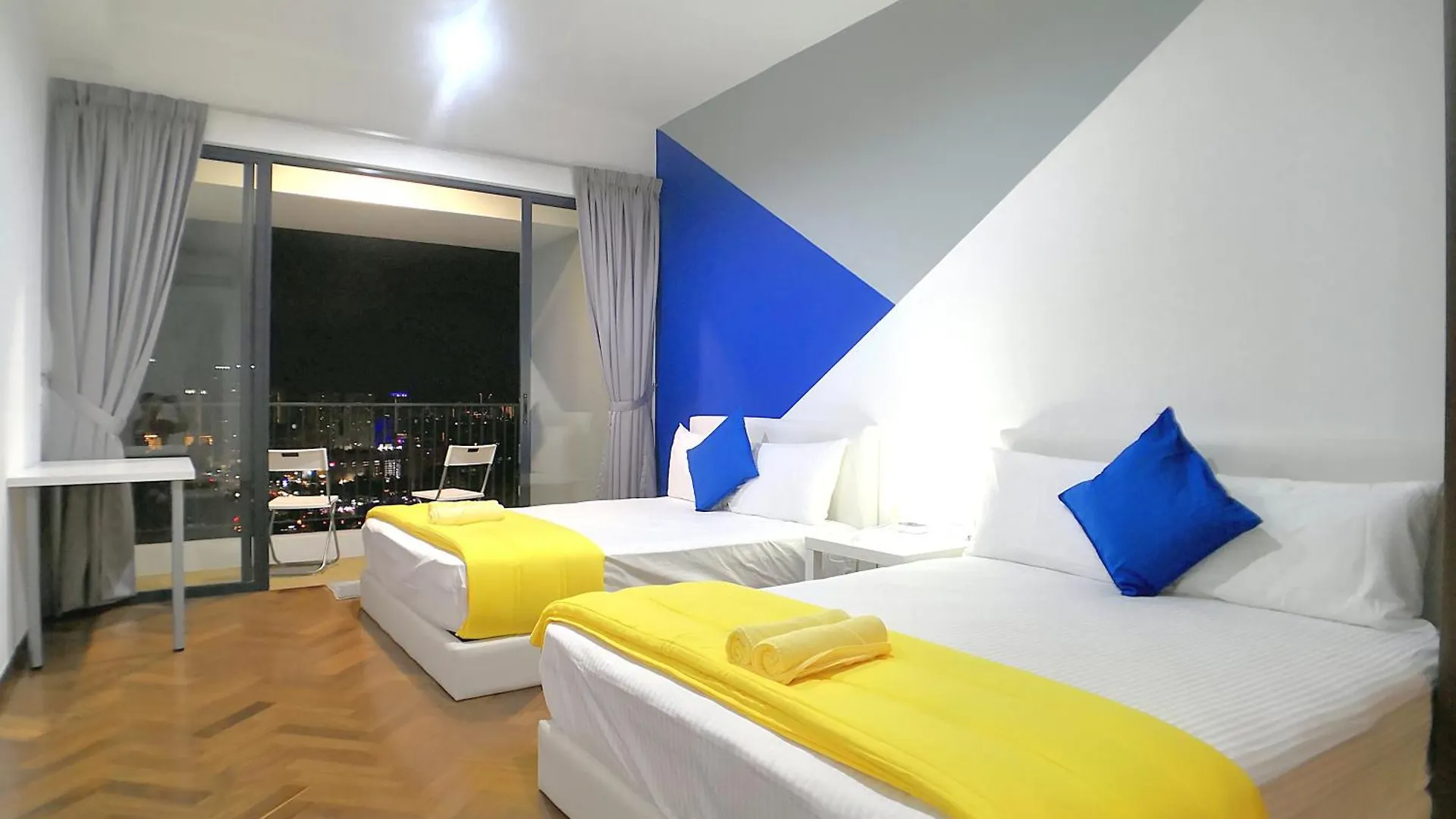 Apartment The Landmark By Comfy George Town